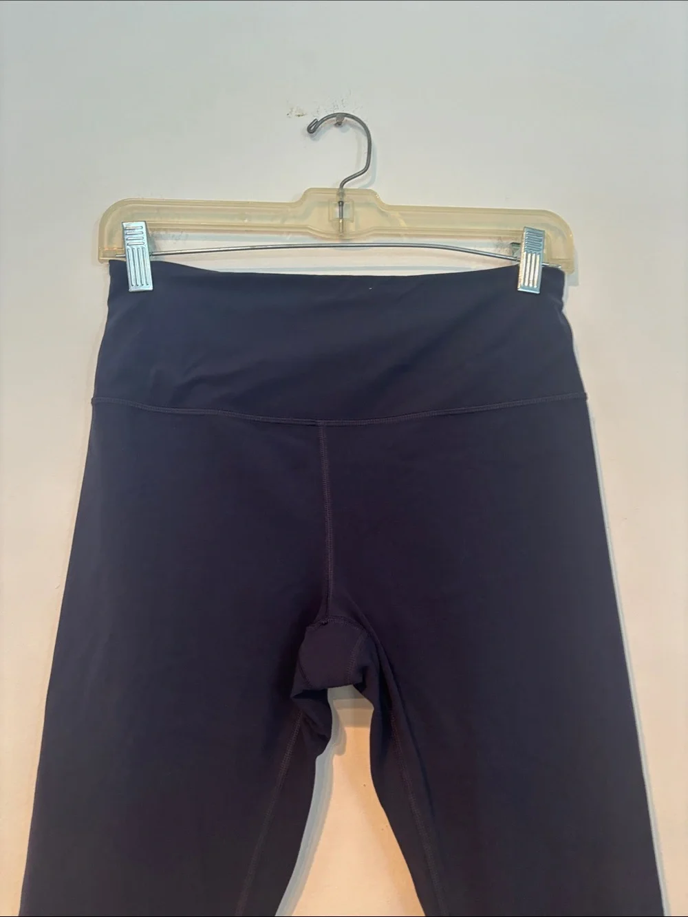 Athleta Women’s Navy Blue Ultra High Rise Elation Capri Legging in Petite Medium